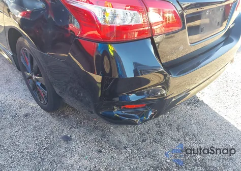 2018 Nissan Sentra Sr z USA, uszkodzony, nr VIN 3N1AB7AP7JY263003